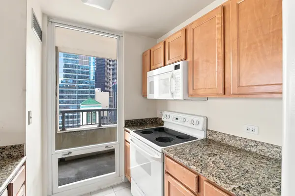 345 N La Salle ST #1803, Chicago, IL 60654