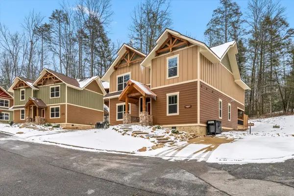1104 Anastasia Way, Gatlinburg, TN 37738