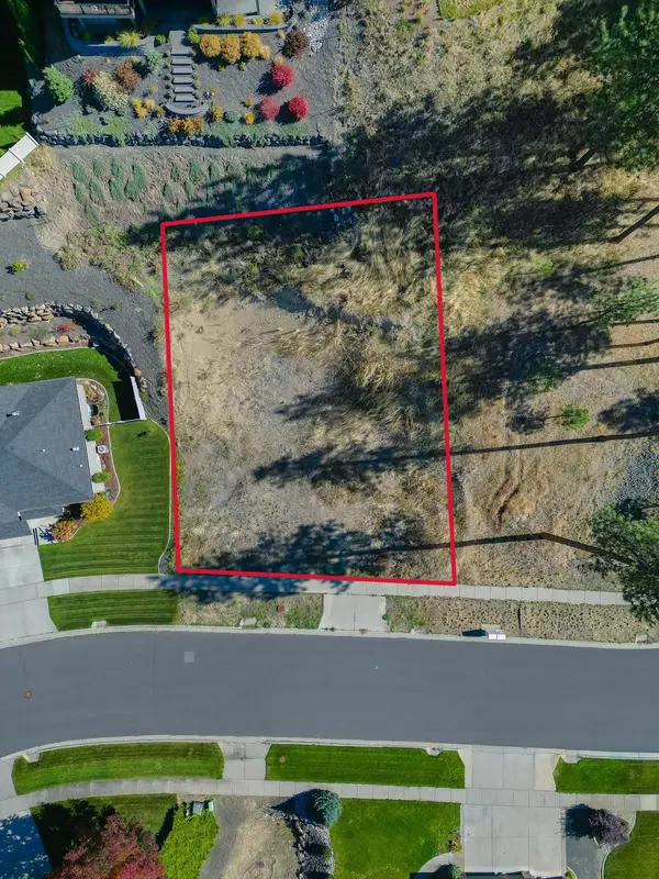 9406 N PHOEBE Dr, Spokane, WA 99208