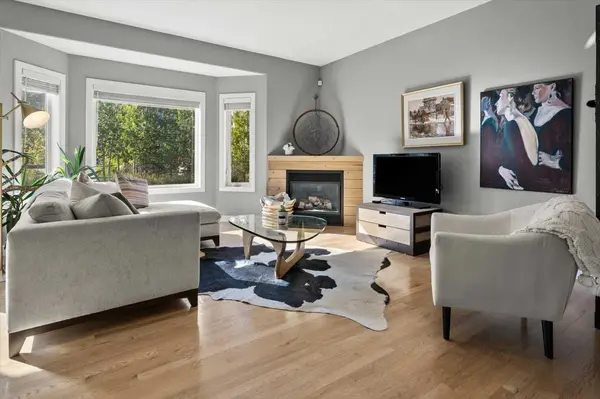 49 Prominence PARK SW, Calgary, AB T3H 4K8