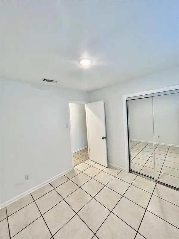 1413 Rutland DR #B, Austin, TX 78758
