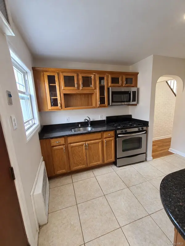 204 Wellington RD, Hempstead, NY 11003