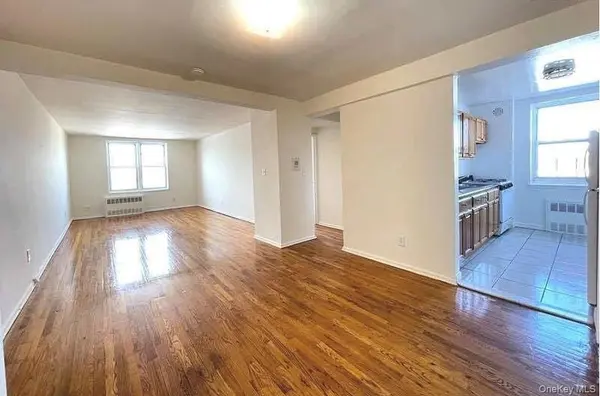 42-25 65th PL #4G, Woodside, NY 11377