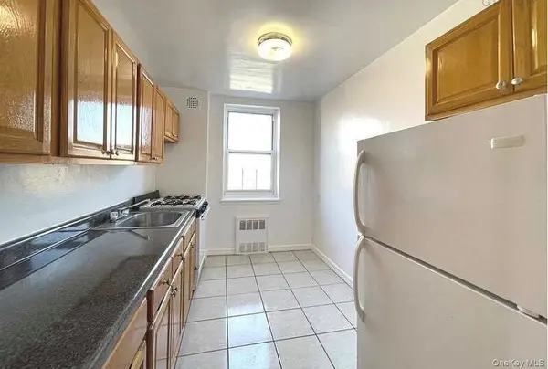 42-25 65th PL #4G, Woodside, NY 11377