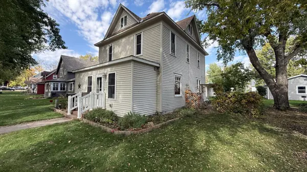 250 11th AVE, Granite Falls, MN 56241