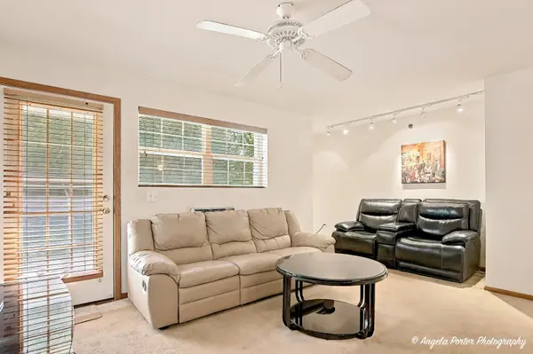 310 Cunat BLVD #1F, Richmond, IL 60071