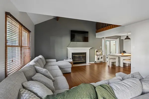 15713 Danford LN, Orland Park, IL 60462