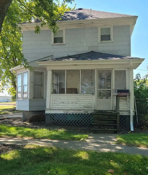 312 N Central ST, Gilman, IL 60938