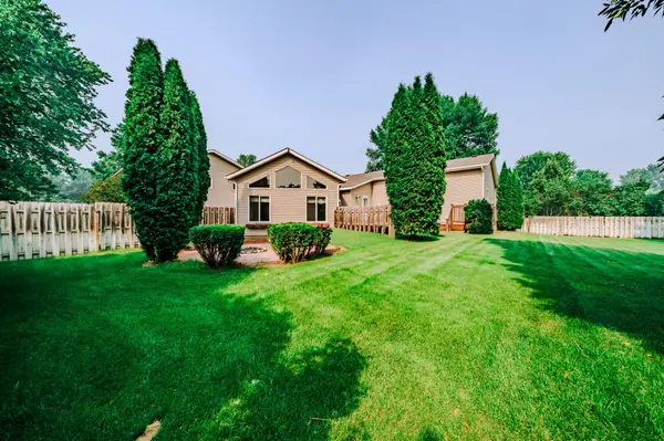 5708 Nightingale CT, Saint Cloud, MN 56303