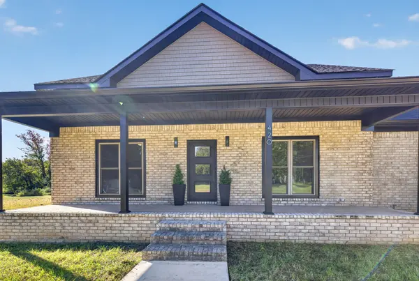 420 Sandhill Rd, Martin, TN 38237