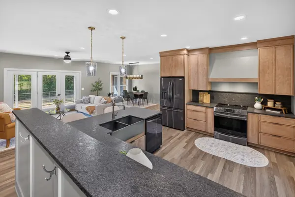 420 Sandhill Rd, Martin, TN 38237