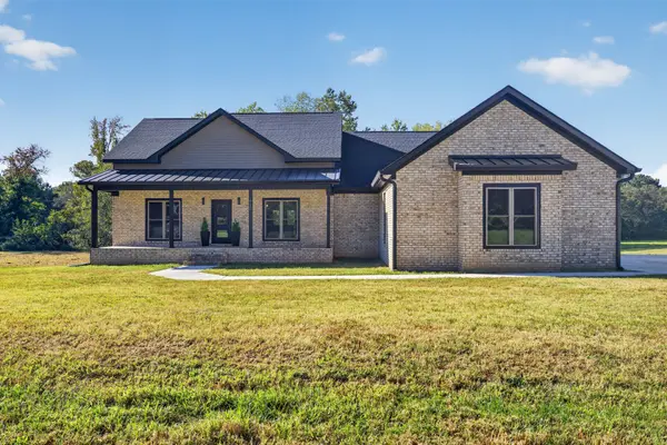 420 Sandhill Rd, Martin, TN 38237