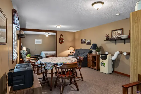 10725 SW 81st St, Auburn, KS 66042