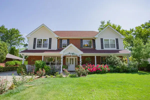 1803 N mitchell AVE, Arlington Heights, IL 60004