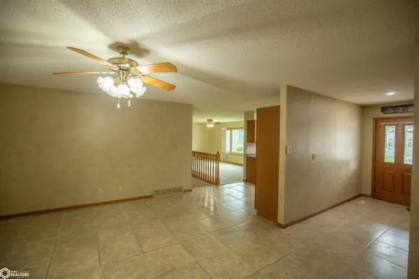 122 Parkside DR, Algona, IA 50511