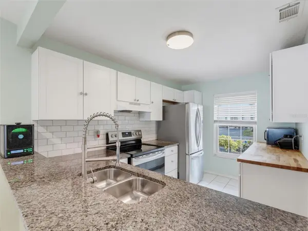 345 PLYMOUTH ST, Safety Harbor, FL 34695