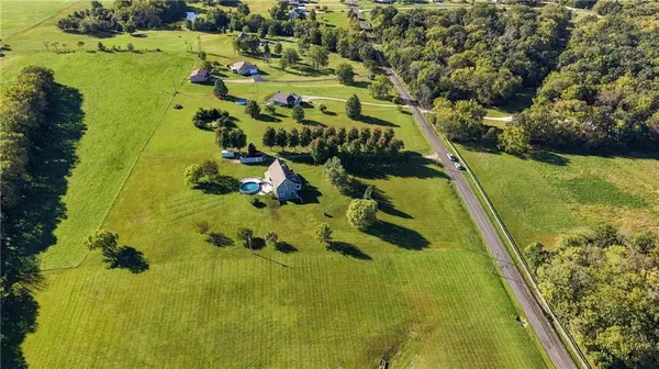 865 NW 1901st RD, Lone Jack, MO 64070