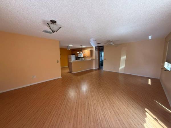 2459 LAUREL BAY LN, The Villages, FL 32162