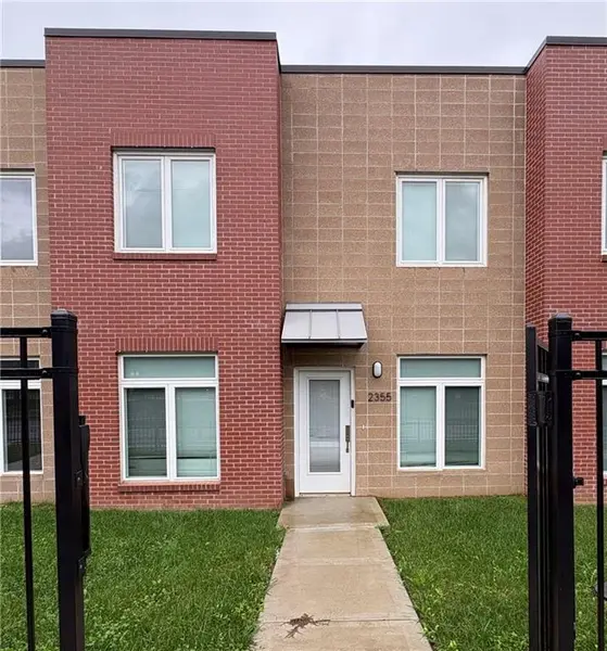 2355 E 27th ST, Kansas City, MO 64109