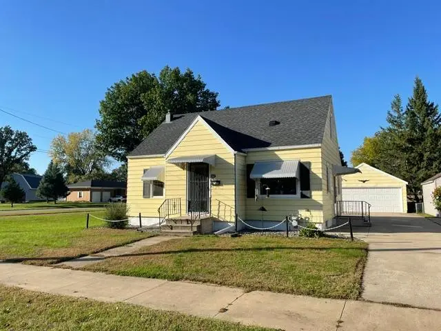 803 13th AVE SE, Austin, MN 55912
