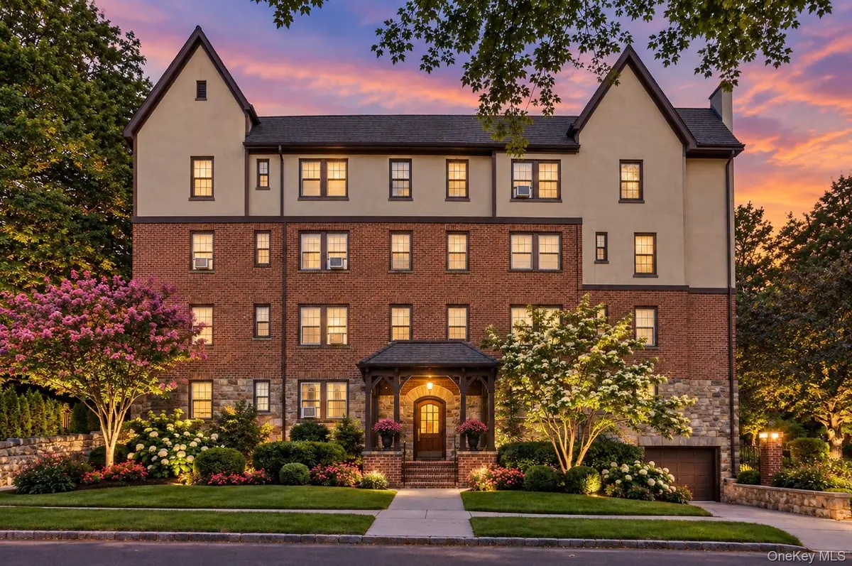 10 Oakridge PL #5D, Eastchester, NY 10709
