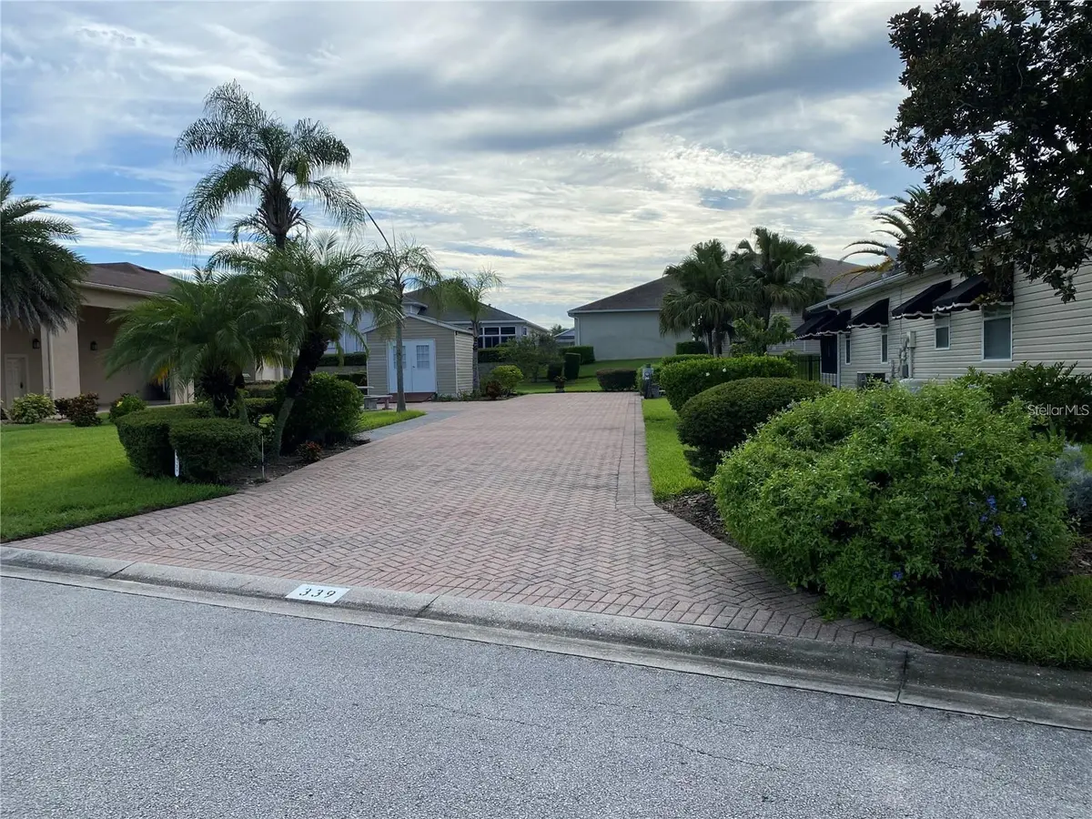 339 CRUISERS DR, Polk City, FL 33868