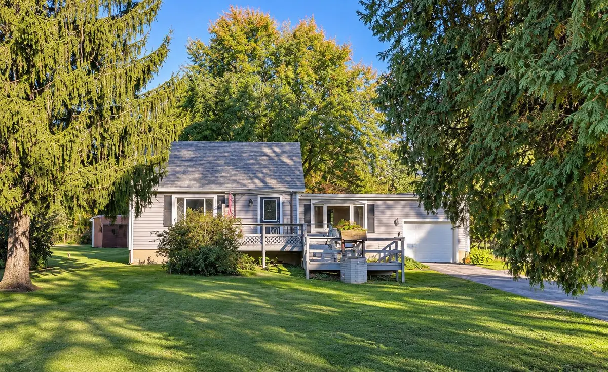 1035 N 200, Valparaiso, IN 46385