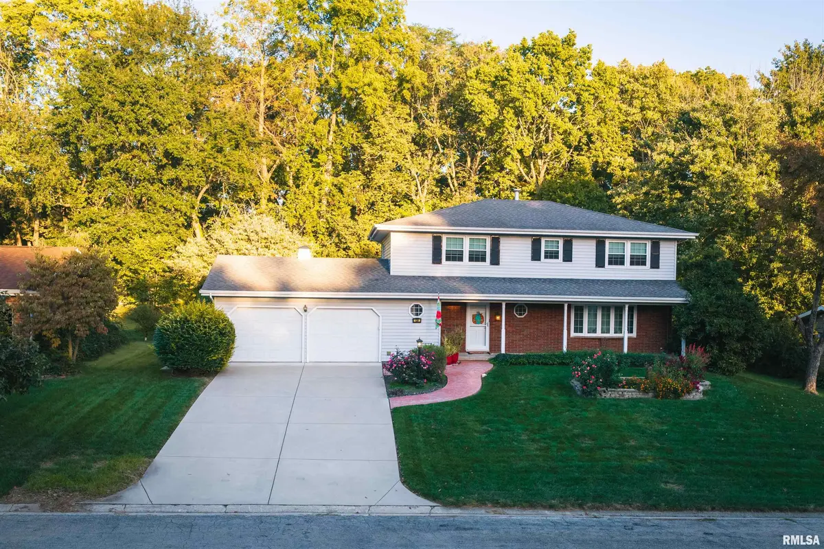 124 TWIN OAKS DR, Rochester, IL 62563-0000