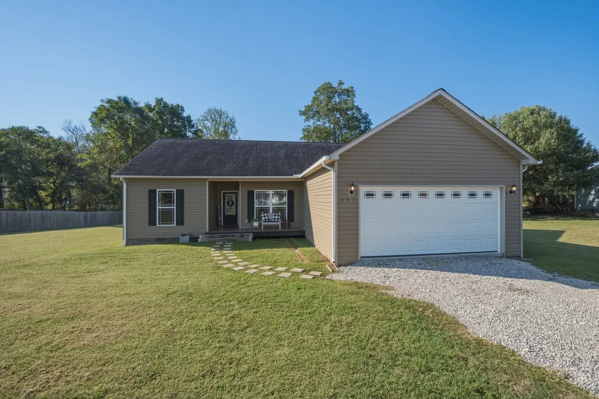 391 Autumn Hills Dr, Rickman, TN 38580