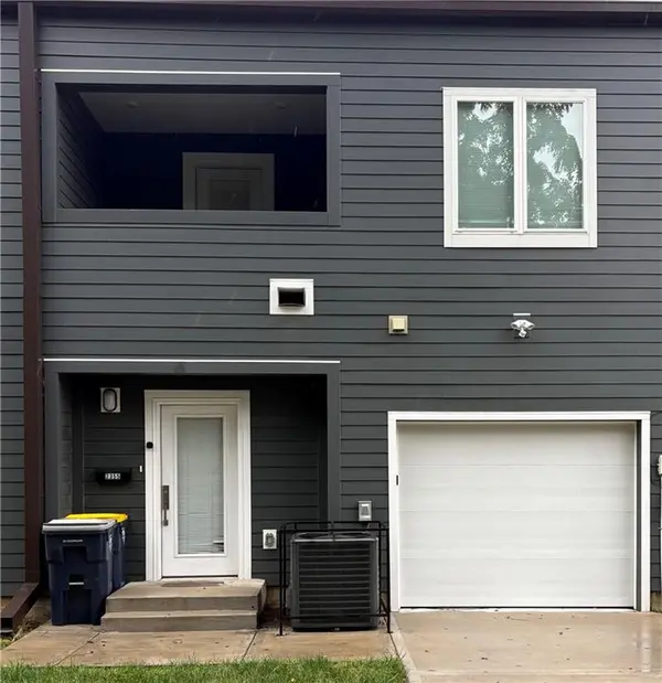 2355 E 27th ST, Kansas City, MO 64109
