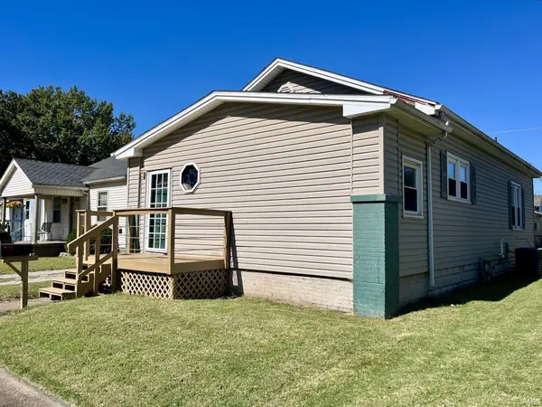 808 E Parkland AVE, Evansville, IN 47711