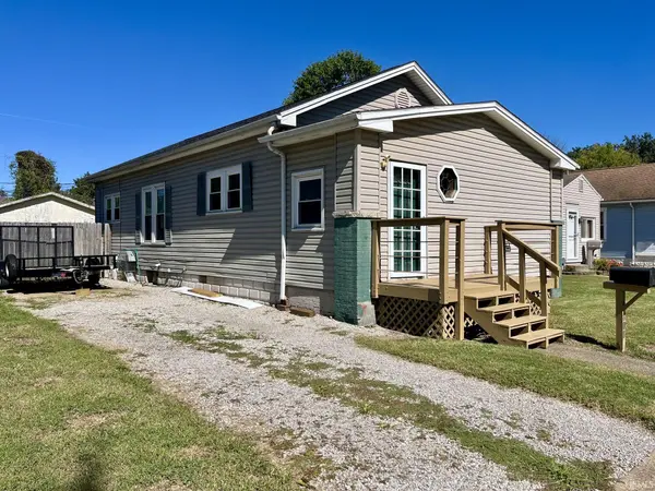 808 E Parkland AVE, Evansville, IN 47711