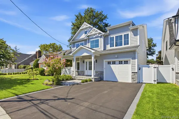 404 Langley AVE, West Hempstead, NY 11552