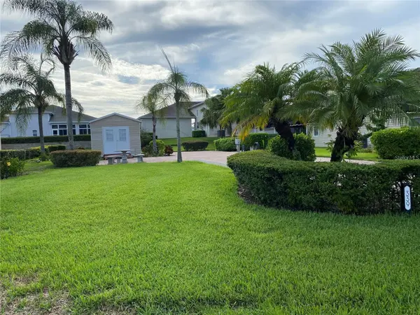339 CRUISERS DR, Polk City, FL 33868