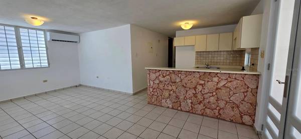 E URB. ESTANCIAS DE BONRINQUEN #63, Manati, PR 00674