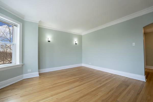 845 Lyman AVE #1N, Oak Park, IL 60304