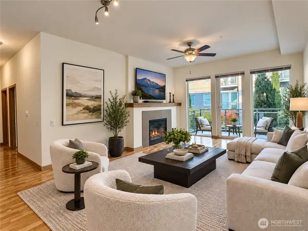 375 Kirkland AVE #204, Kirkland, WA 98033