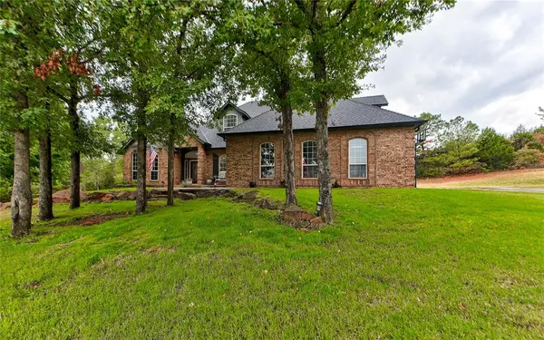 9513 S Foxmor DR, Oklahoma City, OK 73165