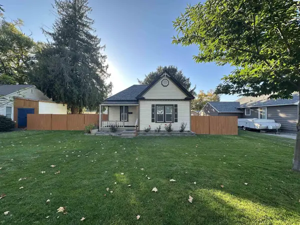 711 Main Street, Prosser, WA 99350