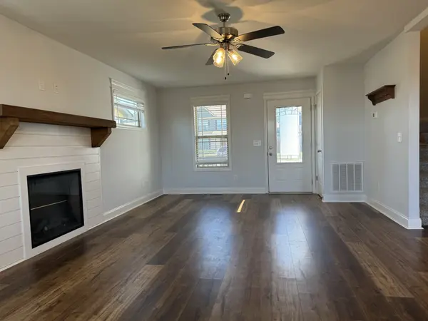 429 Andean Ct, Clarksville, TN 37040