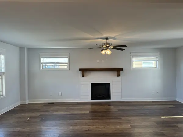 429 Andean Ct, Clarksville, TN 37040