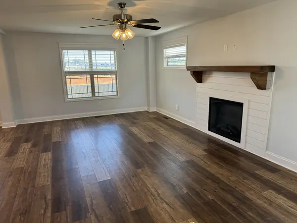 429 Andean Ct, Clarksville, TN 37040
