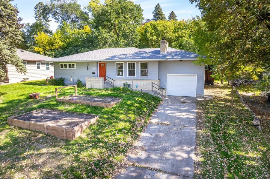 904 N Rosemary AVE, Fergus Falls, MN 56537