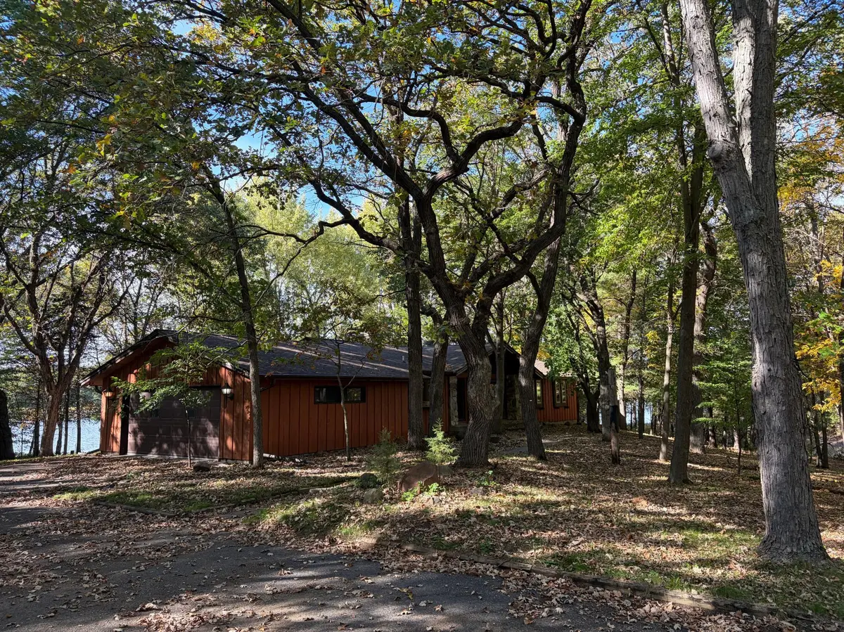 7694 89th AVE SE, Clear Lake, MN 55319