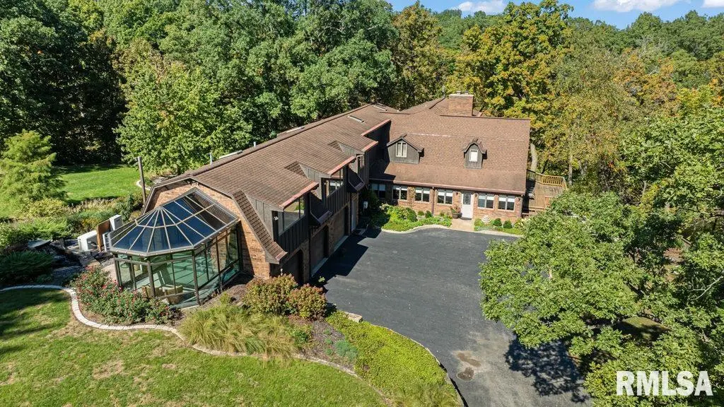 1568 SUGAR HILL LN, Congerville, IL 61729