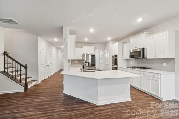 299 Hamptons Cove RD, Troutman, NC 28166