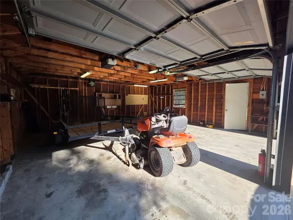 4106 Dallas High Shoals HWY, Dallas, NC 28034