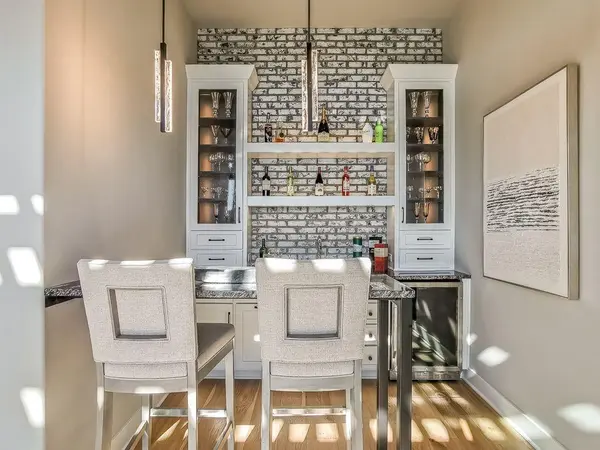 2908 NE 102nd ST, Kansas City, MO 64155