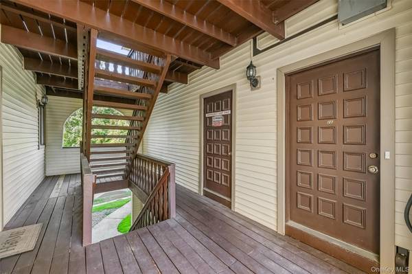 25 Village Park DR #2D, Fishkill, NY 12524