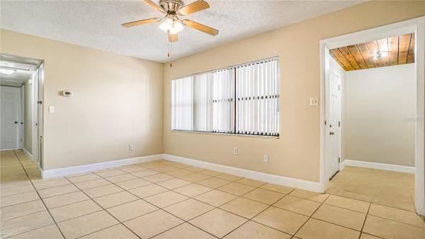 5717 LAWNDALE RD, Orlando, FL 32808